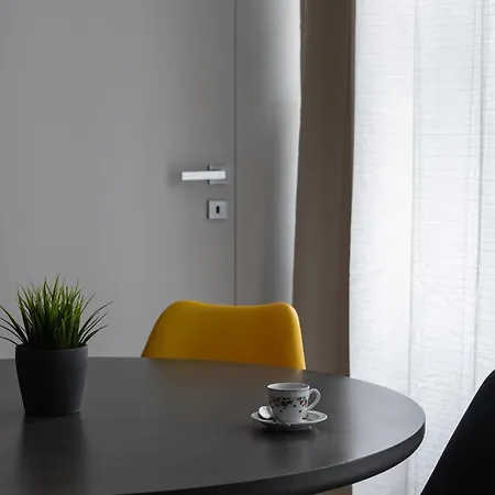 Yv Policlinico Appartement
